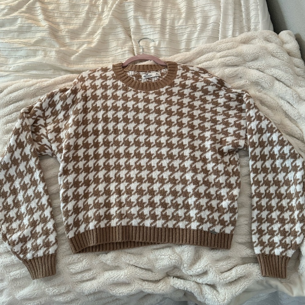 Hollister Sweater